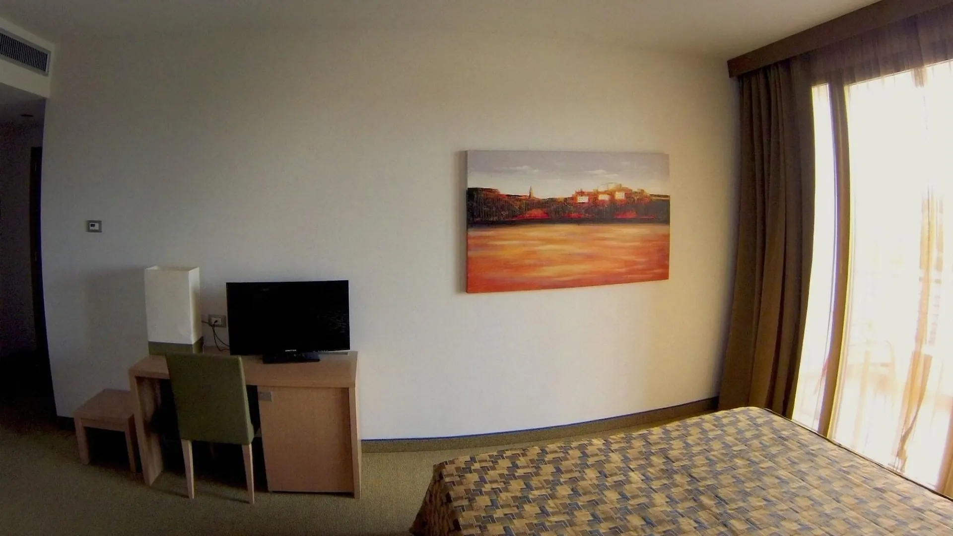 Hotel Castelmartini Larciano 3*,